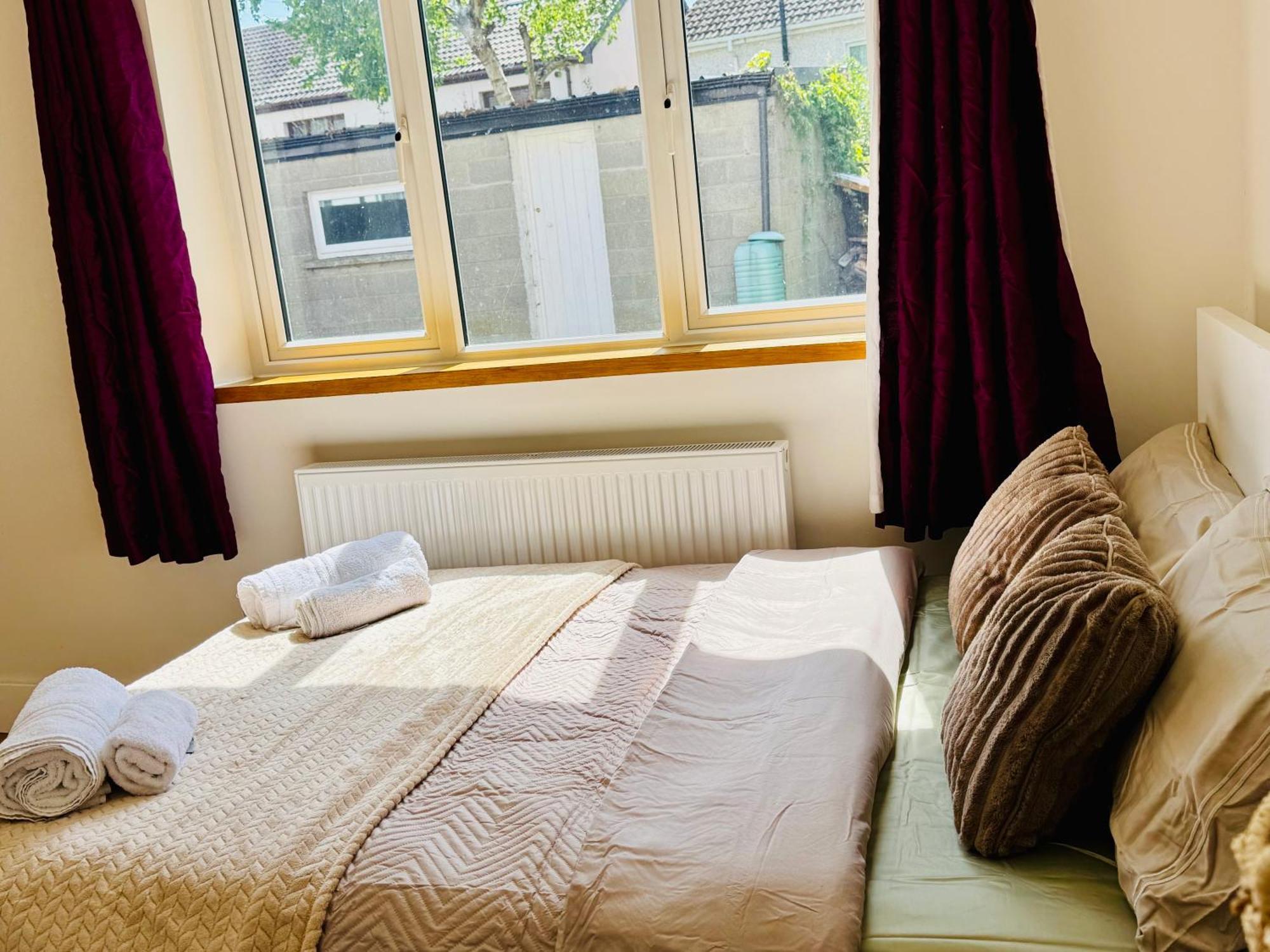 Urban Garden Hideaway Homestay Dublin