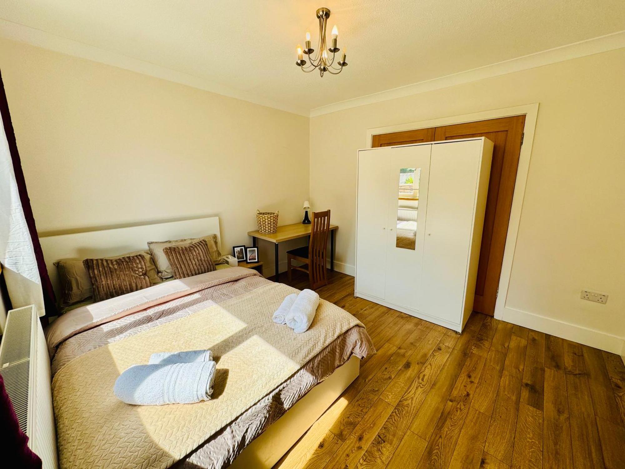 Urban Garden Hideaway Homestay Dublin